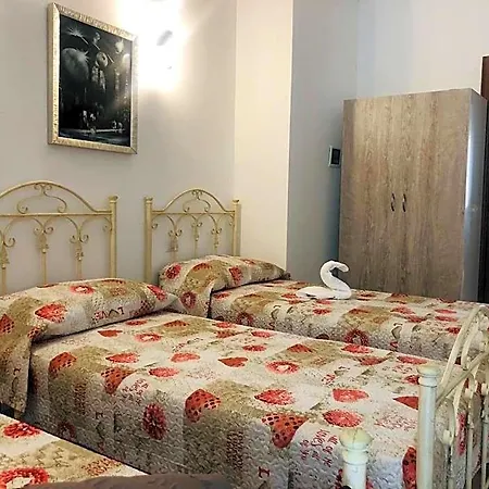 לינה וארוחת בוקר La Casa Di Chloe 3*