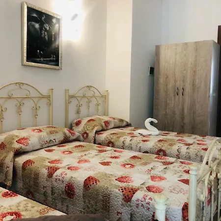 La Casa Di Chloe アレーツィオ